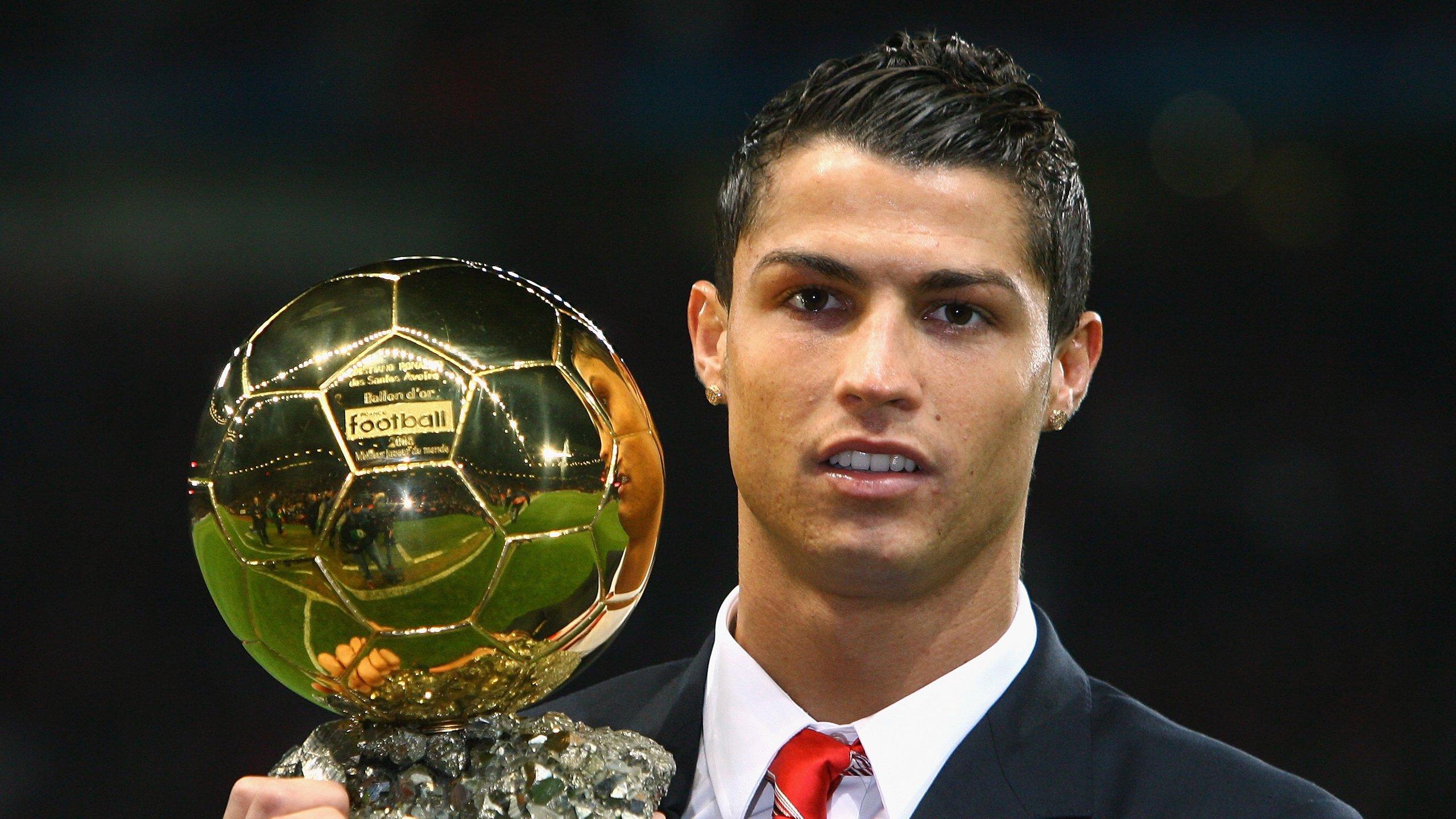 皇家马德里与巴塞罗那上演巅峰对决，西甲冠军悬念再起